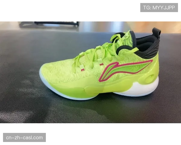 运动品牌推出新款篮球鞋，主打“针对频繁变向突破的支撑与反馈”